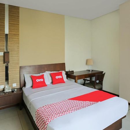 Capital O 1748 Thamrin Condotel Jakarta Exterior photo
