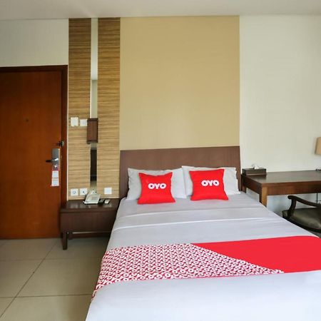 Capital O 1748 Thamrin Condotel Jakarta Exterior photo
