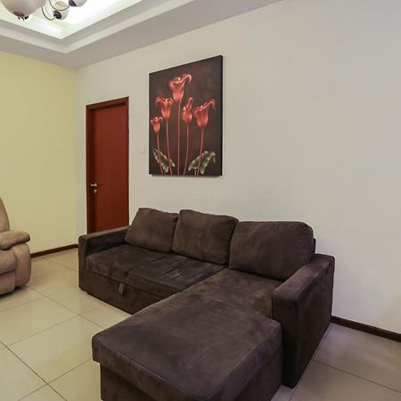 Capital O 1748 Thamrin Condotel Jakarta Exterior photo