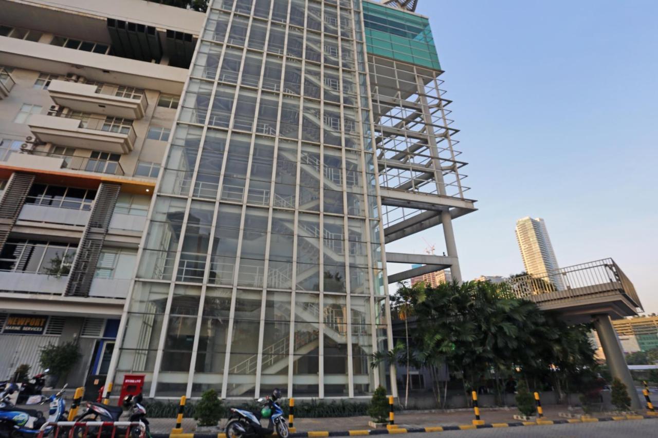 Capital O 1748 Thamrin Condotel Jakarta Exterior photo