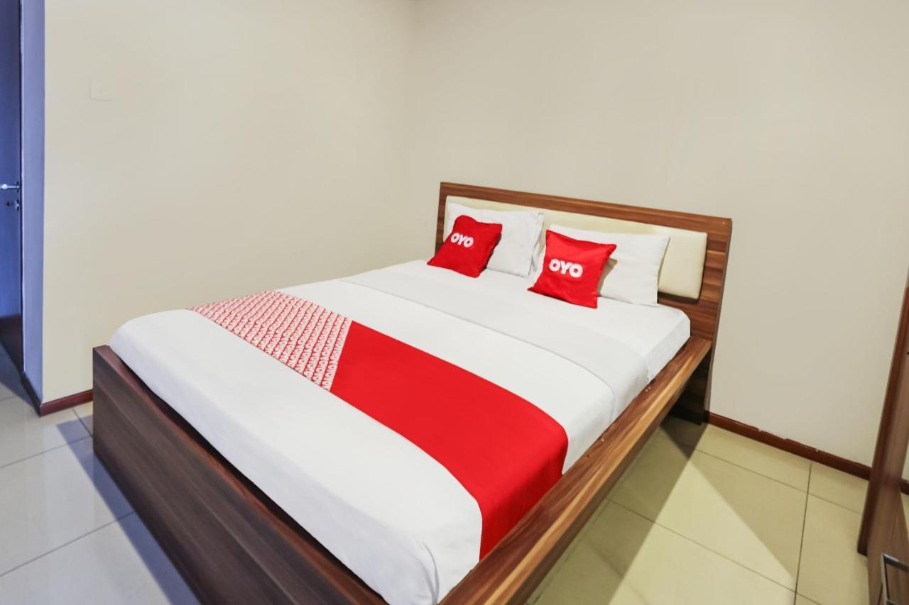 Capital O 1748 Thamrin Condotel Jakarta Exterior photo