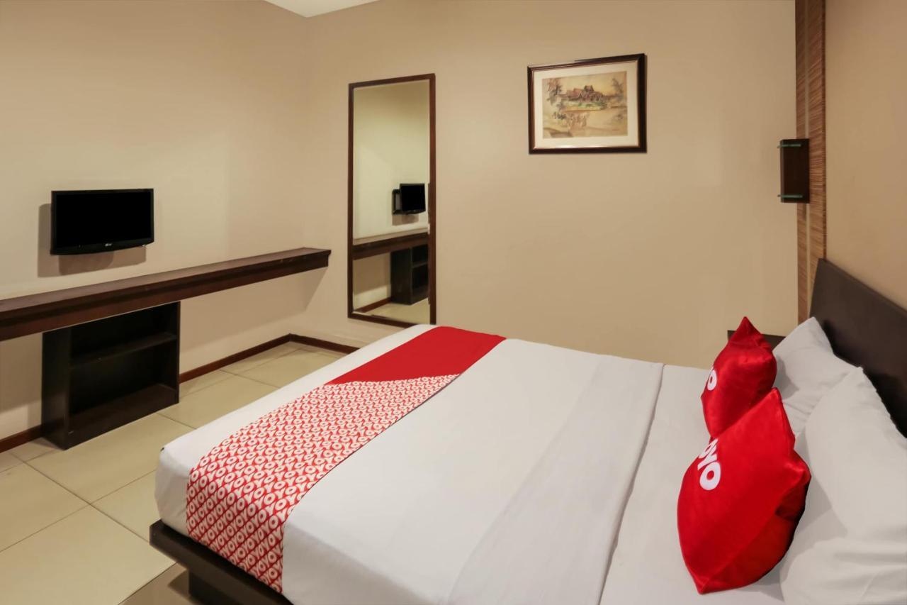Capital O 1748 Thamrin Condotel Jakarta Exterior photo