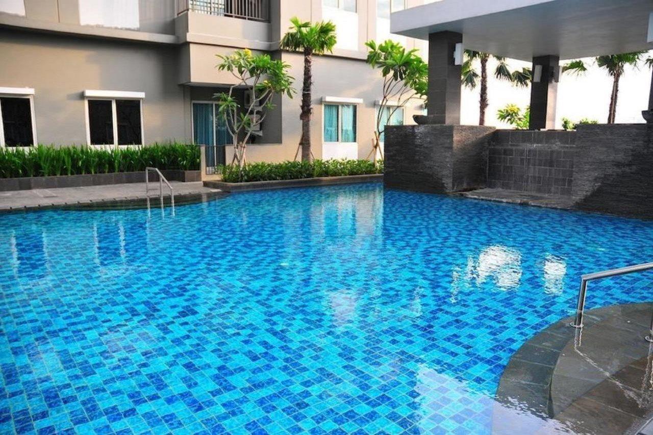 Capital O 1748 Thamrin Condotel Jakarta Exterior photo